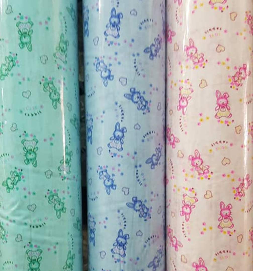 Cotton fabric and T / C fabric printed with a beautiful pattern